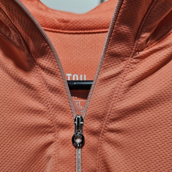 Tail Golf Shirt - Picture 2 of 4